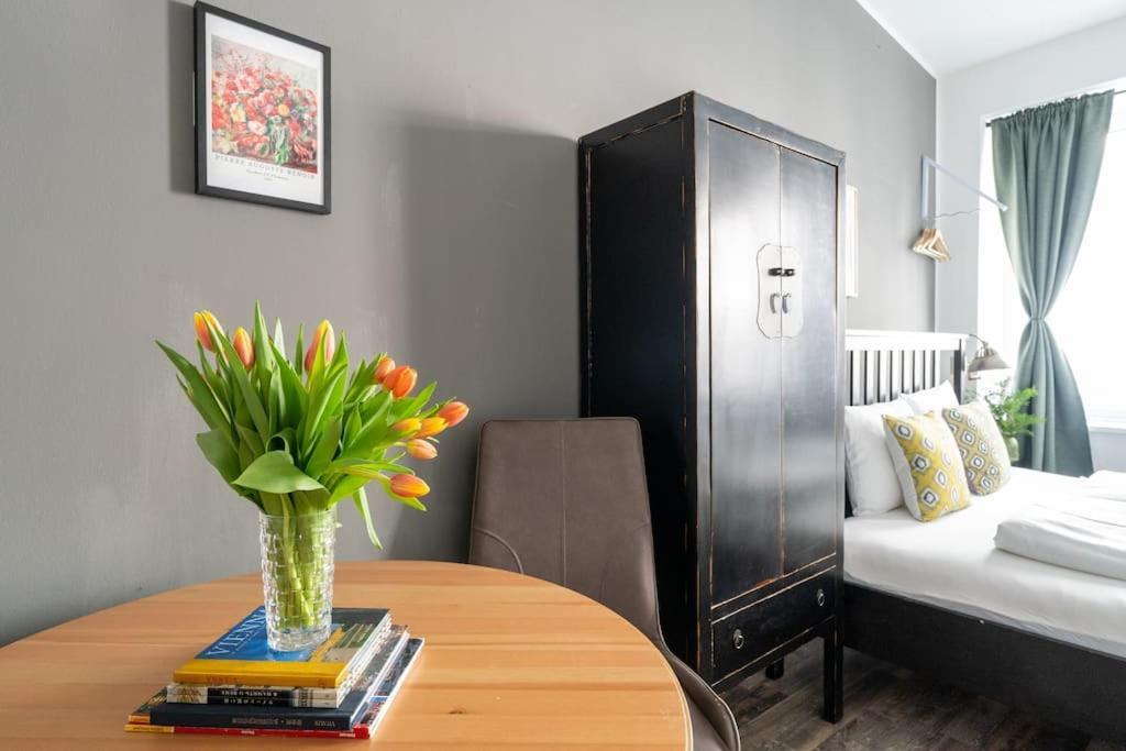 Sleek Studio By City Center By Hm Wien Exteriör bild